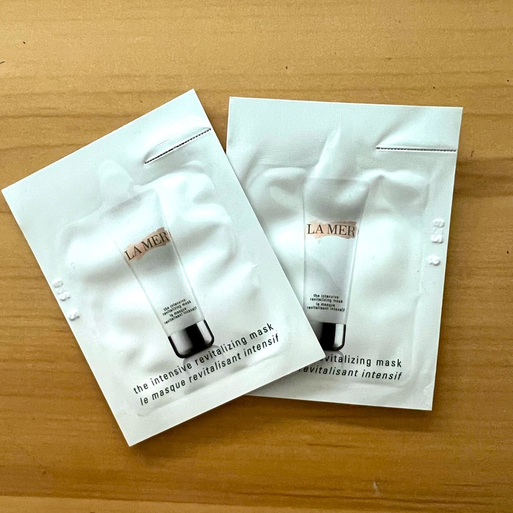 La Mer Intensive Revitalizing Masks - 2 packets 1.5 ml each